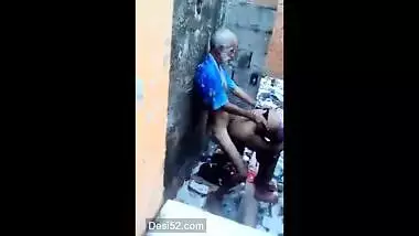 Old Dasi man fuck outdoor local randi babe