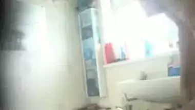 Sexy Indian teen in shower