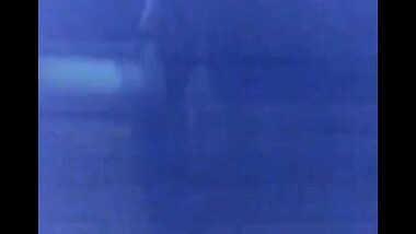 Tamil maid goes naked in bathroom viral video