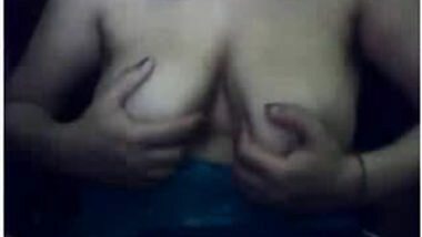 Delhi Busty Bhabhi playing with tits