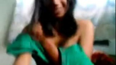 Hot bengali babe showing boobs to boyfriend on Cam