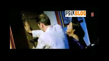 Bengali actress Rinkoo ghosh in Masala film