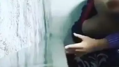 Fucking Ass Of Kashmir School Girl In Toilet