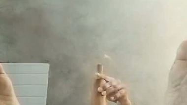 Jaipur lady fucks her pussy with a belan in Rajasthani sex