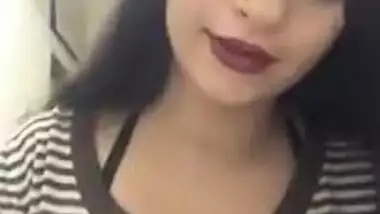 Cute desi babe with sexy clevage chatting to fans