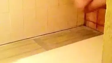 Girl spying on her stepmom having nude bath