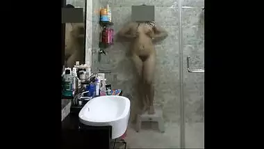 delhi girl sushmita singh in shower filmed