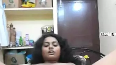 Today Exclusive- Horny Desi Girl Showing Her Boobs And Pussy