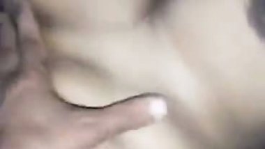 Dehati Gaaon ki bhabhi chudai karwati hui maje me