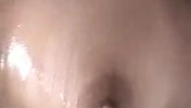 desi girls in shower showing hot body