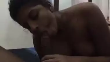 Lovely Indian chick prepares XXX cock for chudai by nicely sucking it