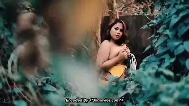 Indian Hot Model Parna Big Boobs Part 2
