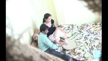 Desi mms Hindi sex video of drunk bhabhi with devars ally