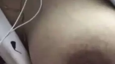 Indian bhabhi show boob