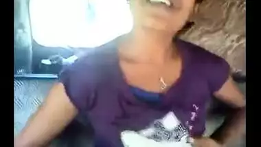 Mallu college girl having sex in an auto