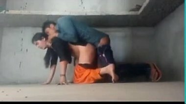 The hot parking lot sex video of a hot teen