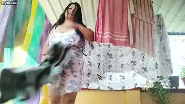 Tanusree Samanta Showing Hairy Armpits & Thunder Thighs in Vlog ~ Members only Video