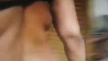 desi indian bhabhi exposing for husbands friend