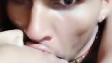 Newly-married couple sex MMS