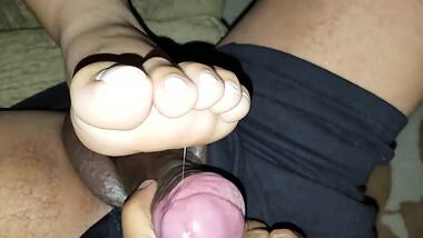 Snoring Pretty Indian Foot Jerk Off