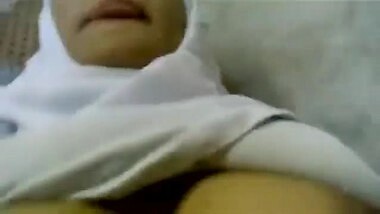Fucking Pussy And Pressing Big Tits Of Desi Hijabi Chick