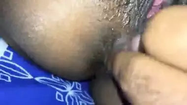 Tamil man spying his amateur while he fingering...