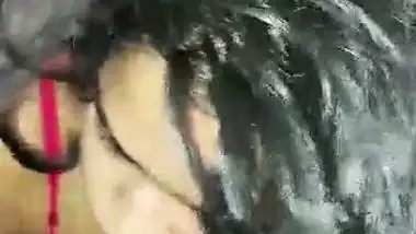 A Chennai babe sucks her customer’s dick in Tamil sex video