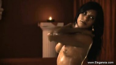 Bollywood India MILF Dancer Babe