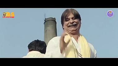 Holi mein choli faadkar daal diya pichkaari priya sharma ko