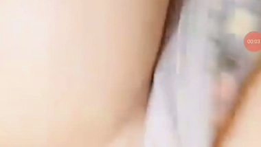 Gorgeous girlfriend white boobs showing to boyfriend