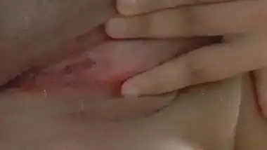 Bubbly Indian girl nude pink pussy rubbing