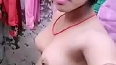 Dehati wife nude show MMS movie scene