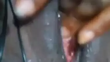 Mature Bangladeshi Bhabhi fingering her pussy on cam