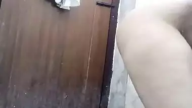 Riya Bhabhi Massage Her Pussy In Bathroom