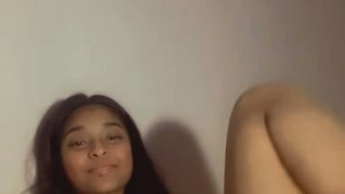 Naked pussy showing hot Indian girl nude viral MMS