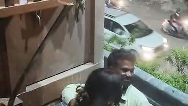 Roadside romance and sex caught by employee viral clip