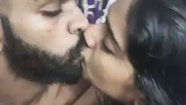 Mallu girl kissing her lover and big boobs showing