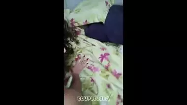 Dhaka girl gets ass fucked by her BF in the Bangladeshi xxx