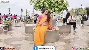 Extreme Busty Aunty Meher Pal Hottest Navel Belly Shakes In Public Beach