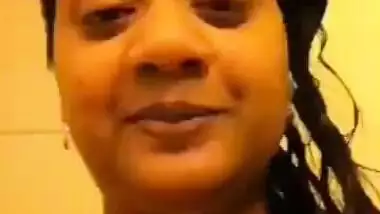 NRI Mallu nurse aunty naked selfie video