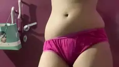 Sexy virgin girl exposing her nude beauty