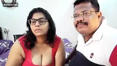 Desi fatty aunty love on cam video1