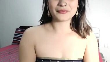 DESI BHABI BODY SHOW