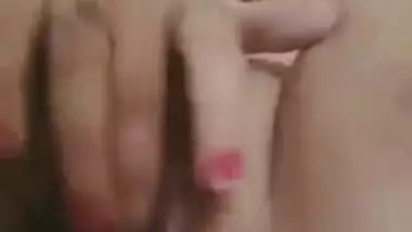 Paki Hottie pussy fingering on webcam episode