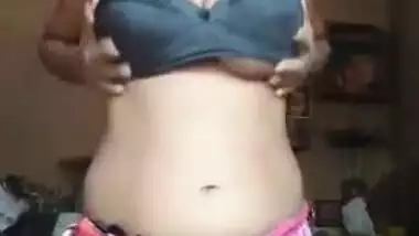 Lewd Tamil girl striptease show on XXX selfie cam