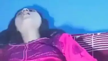Bangladeshi Beautiful Super Horny Chittagong Girl Pussy Fingering Part 1