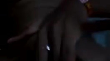 North Indian girl selfie show (beware of loud music)