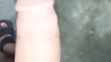 Masterbashion in washroom