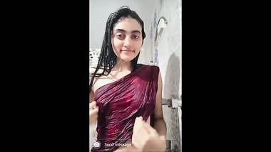 Skinny girl shower nude pics and videos exposed