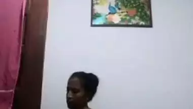 Sewwandi nude selfie MMS video leaked online